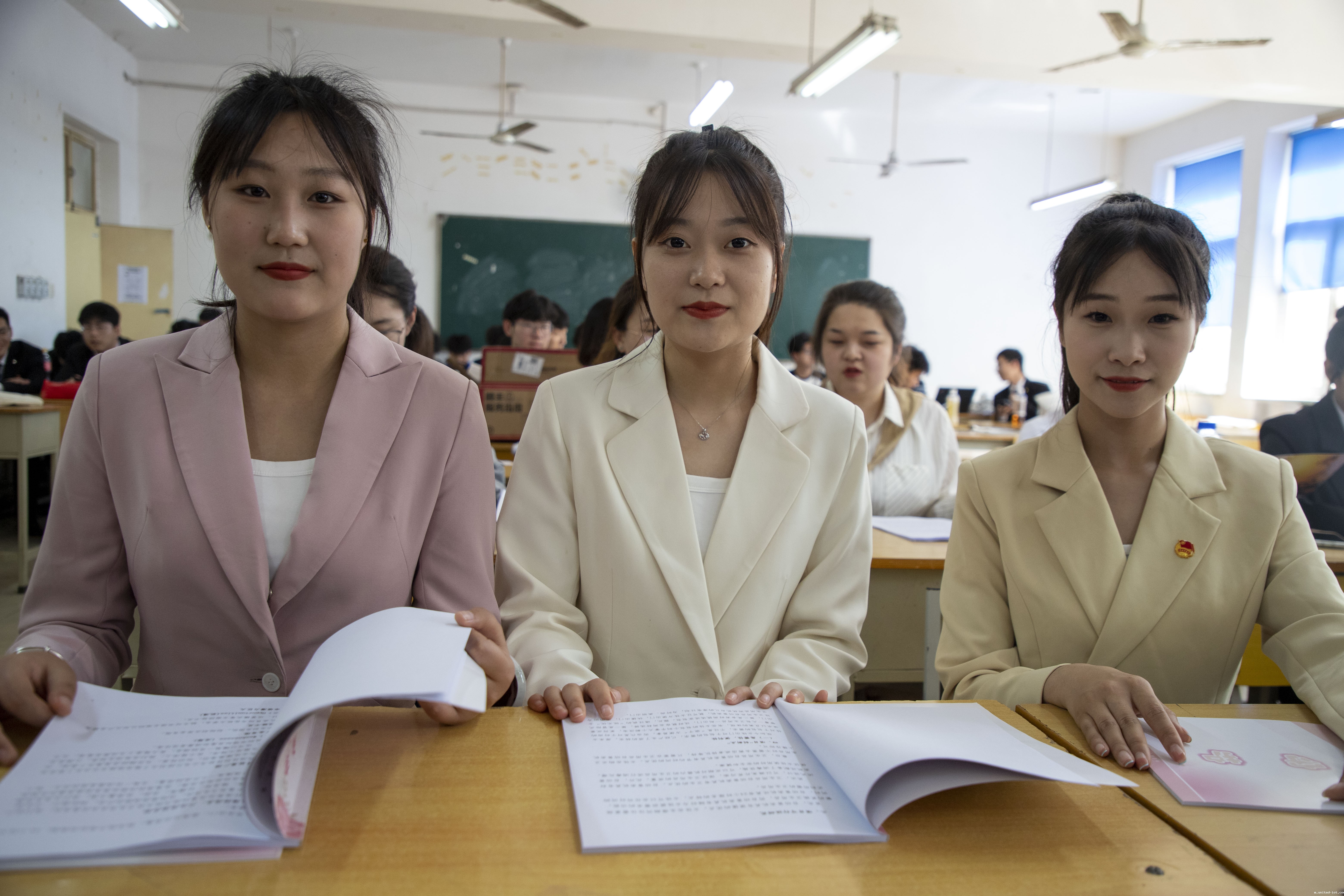 1720246547218035349.jpg 1720246547218035349.jpg